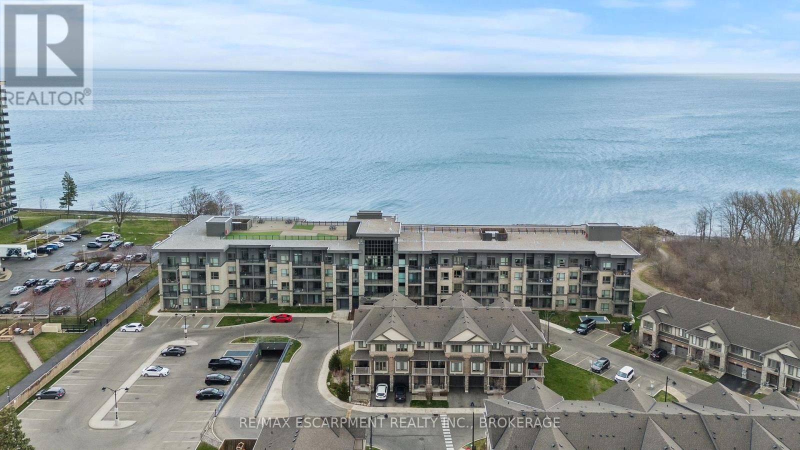 230 - 35 SOUTHSHORE CRESCENT Image 33