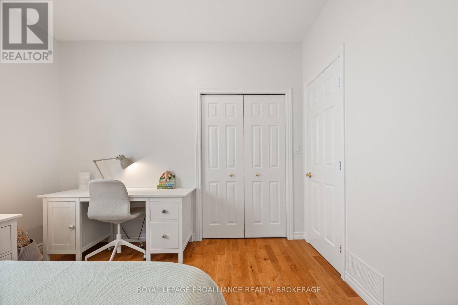 34 SCHOONER DRIVE Image 10