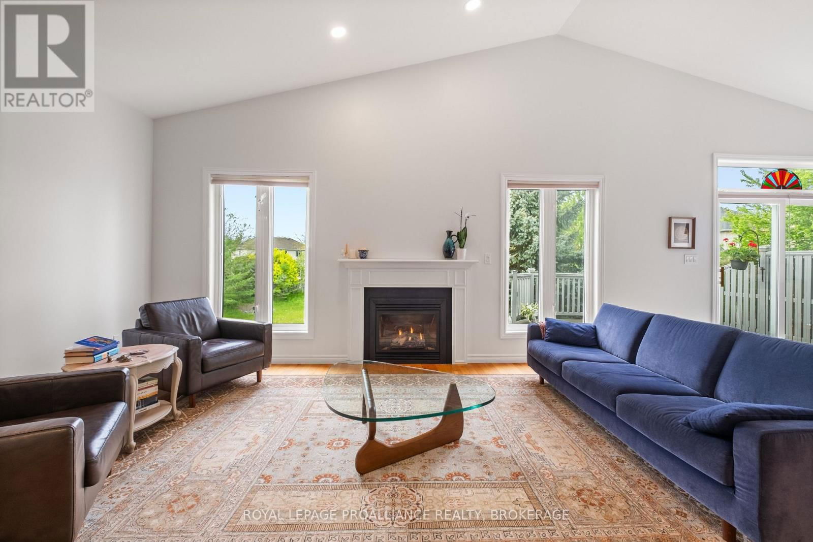 34 SCHOONER DRIVE Image 14