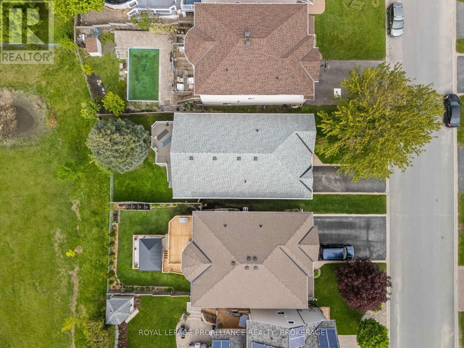 34 SCHOONER DRIVE Image 36