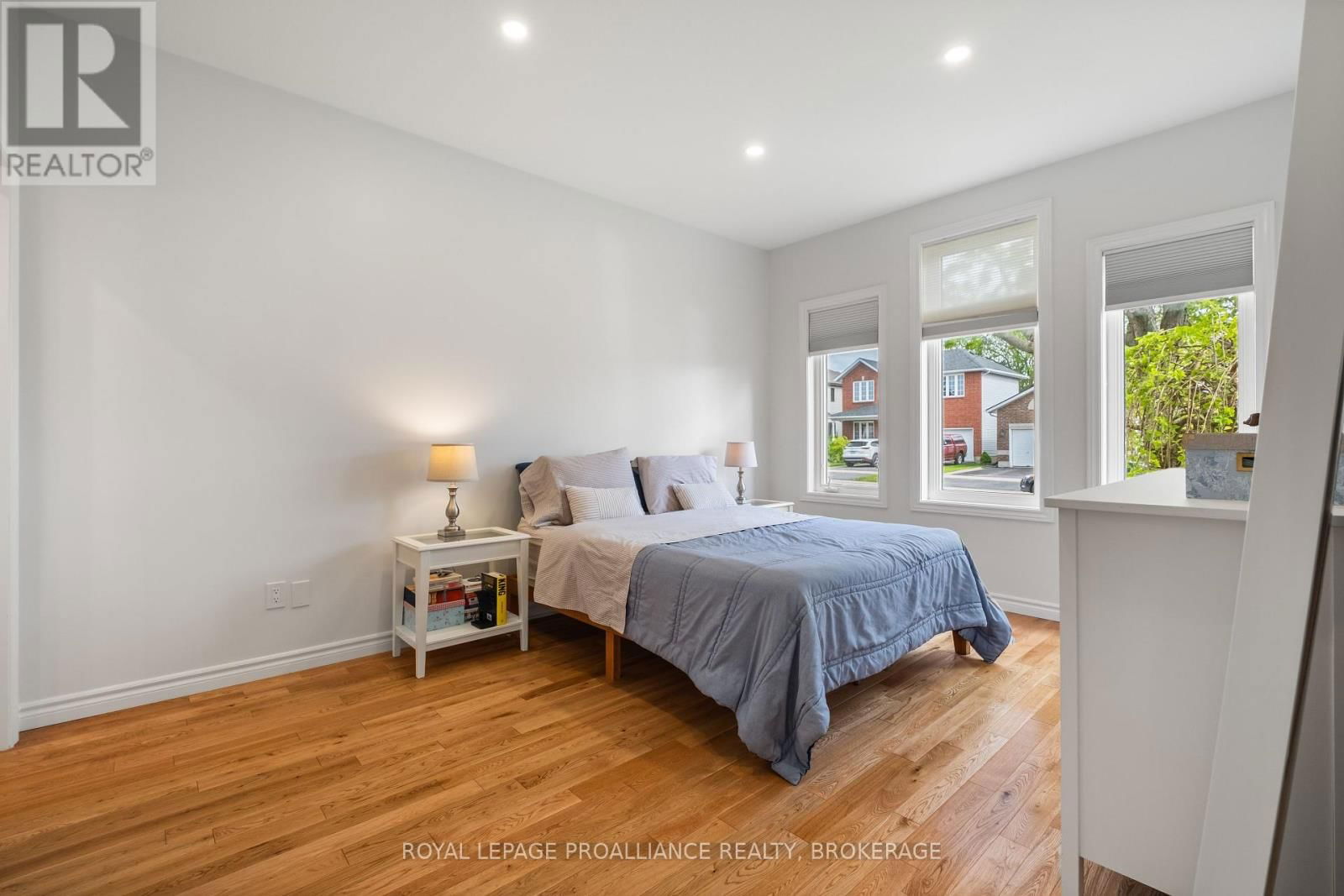 34 SCHOONER DRIVE Image 6