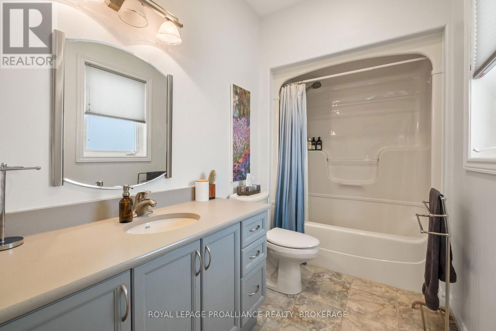 34 SCHOONER DRIVE Image 8