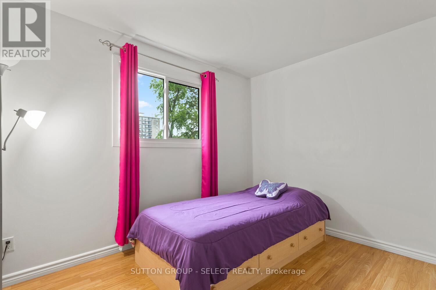 317 BELFIELD STREET Image 14