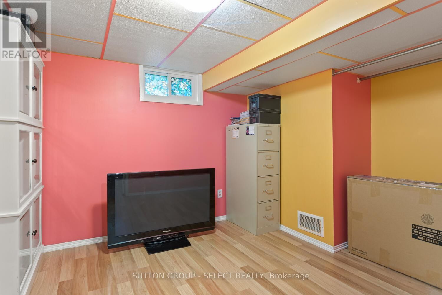 317 BELFIELD STREET Image 27