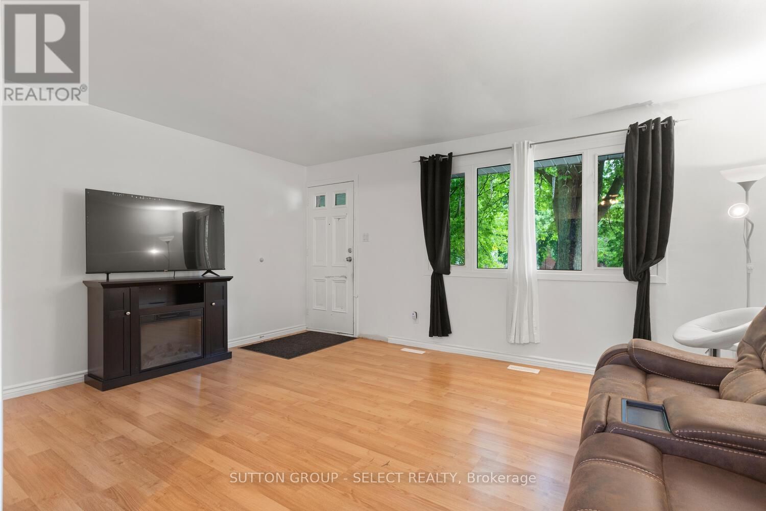 317 BELFIELD STREET Image 6