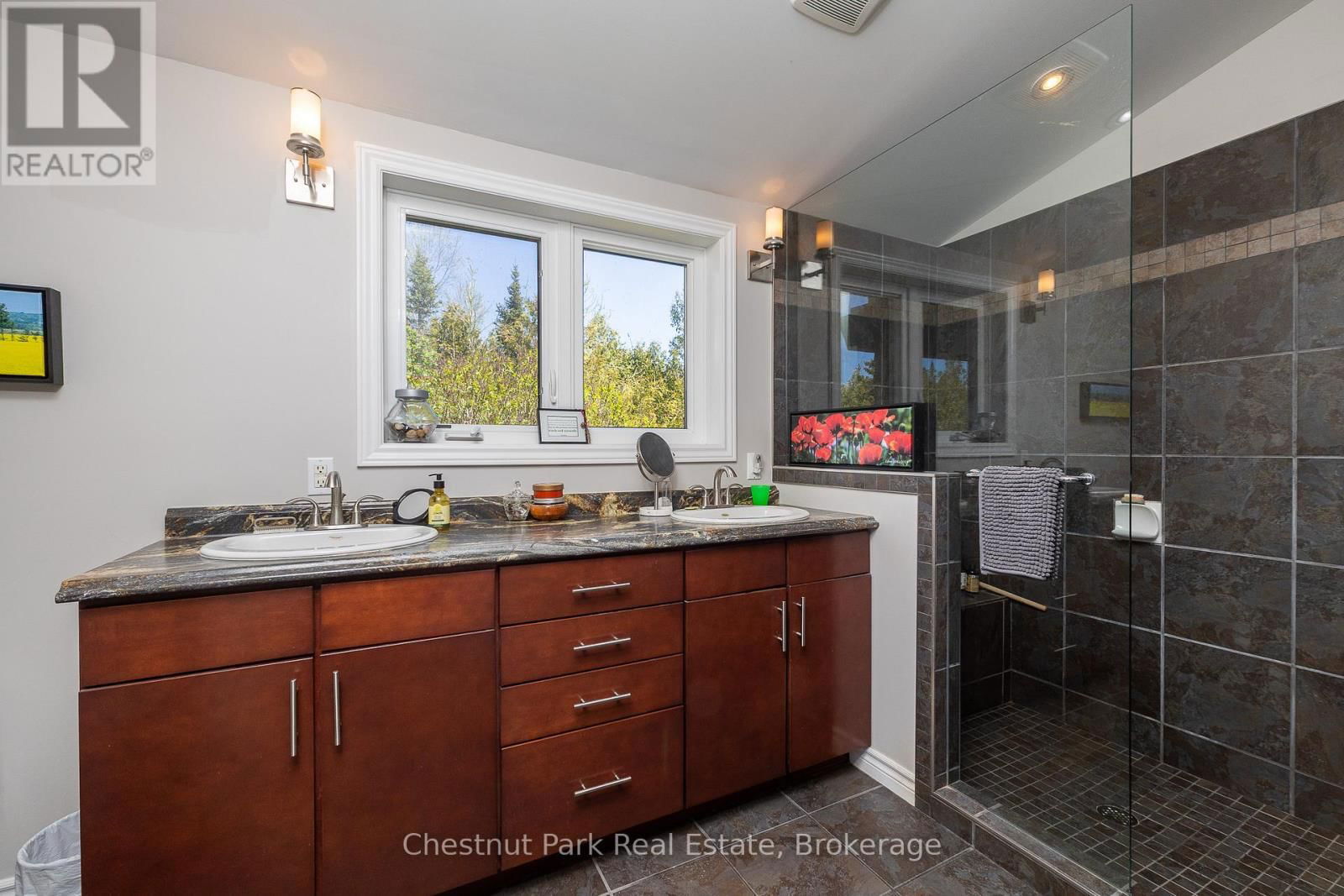 84 SILVERSIDES POINT ROAD Image 26