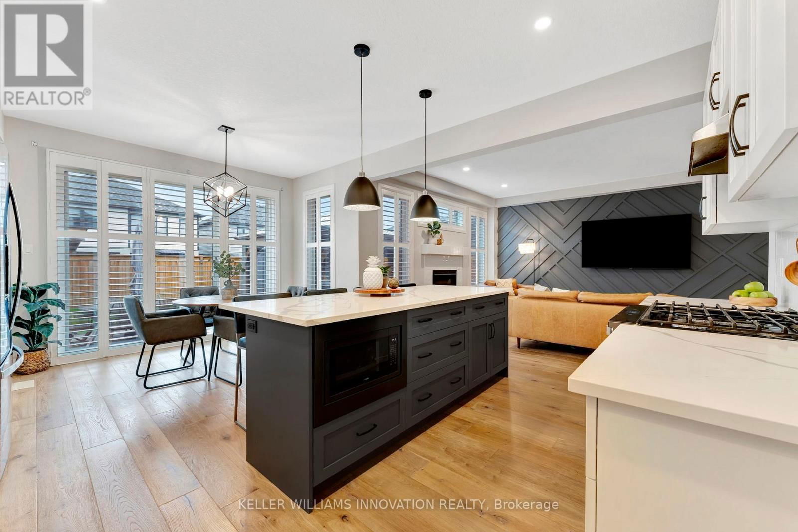 27 QUEENSGATE CRESCENT Image 11