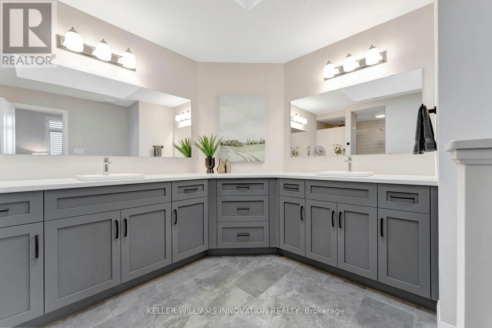 27 QUEENSGATE CRESCENT Image 21