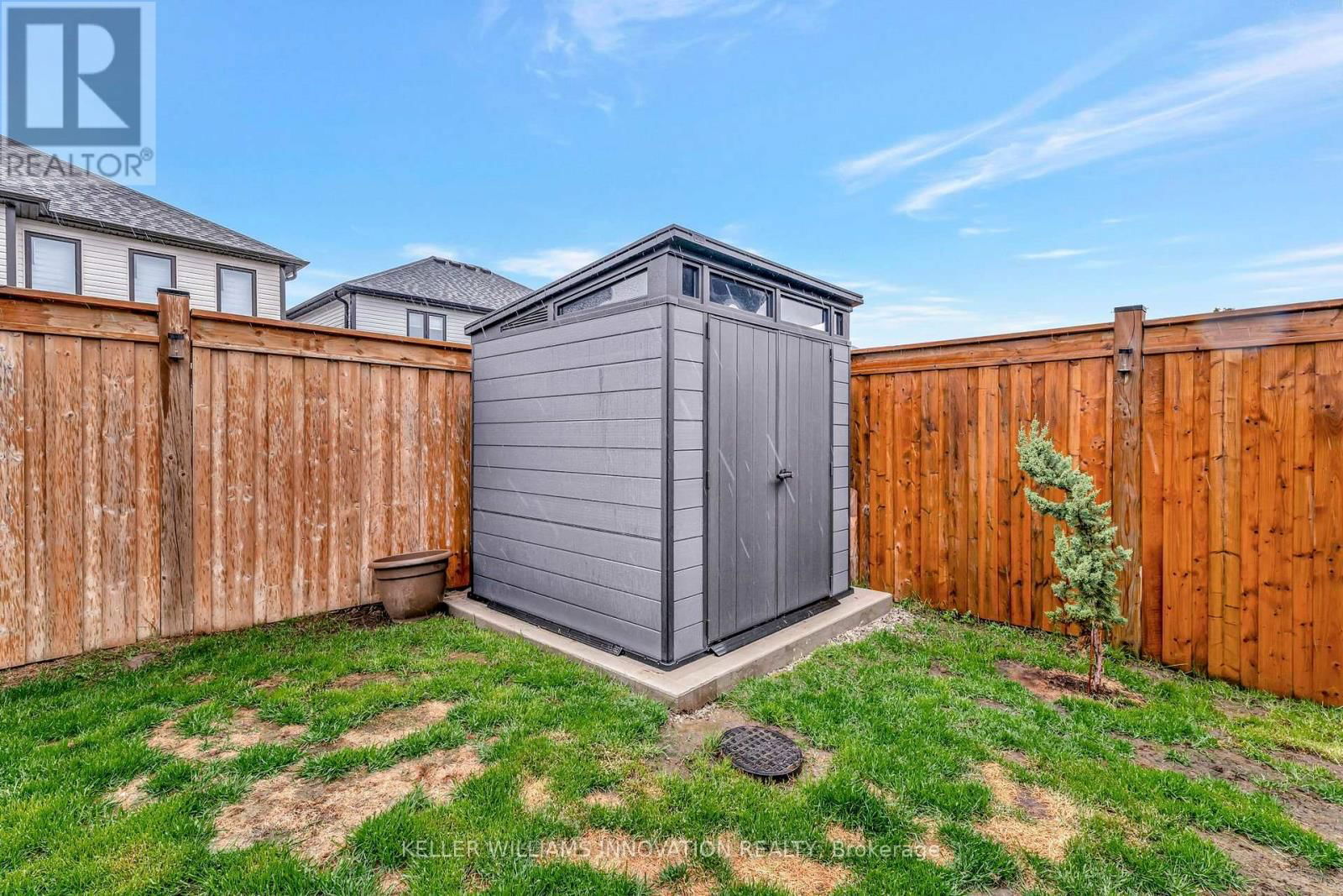 27 QUEENSGATE CRESCENT Image 31