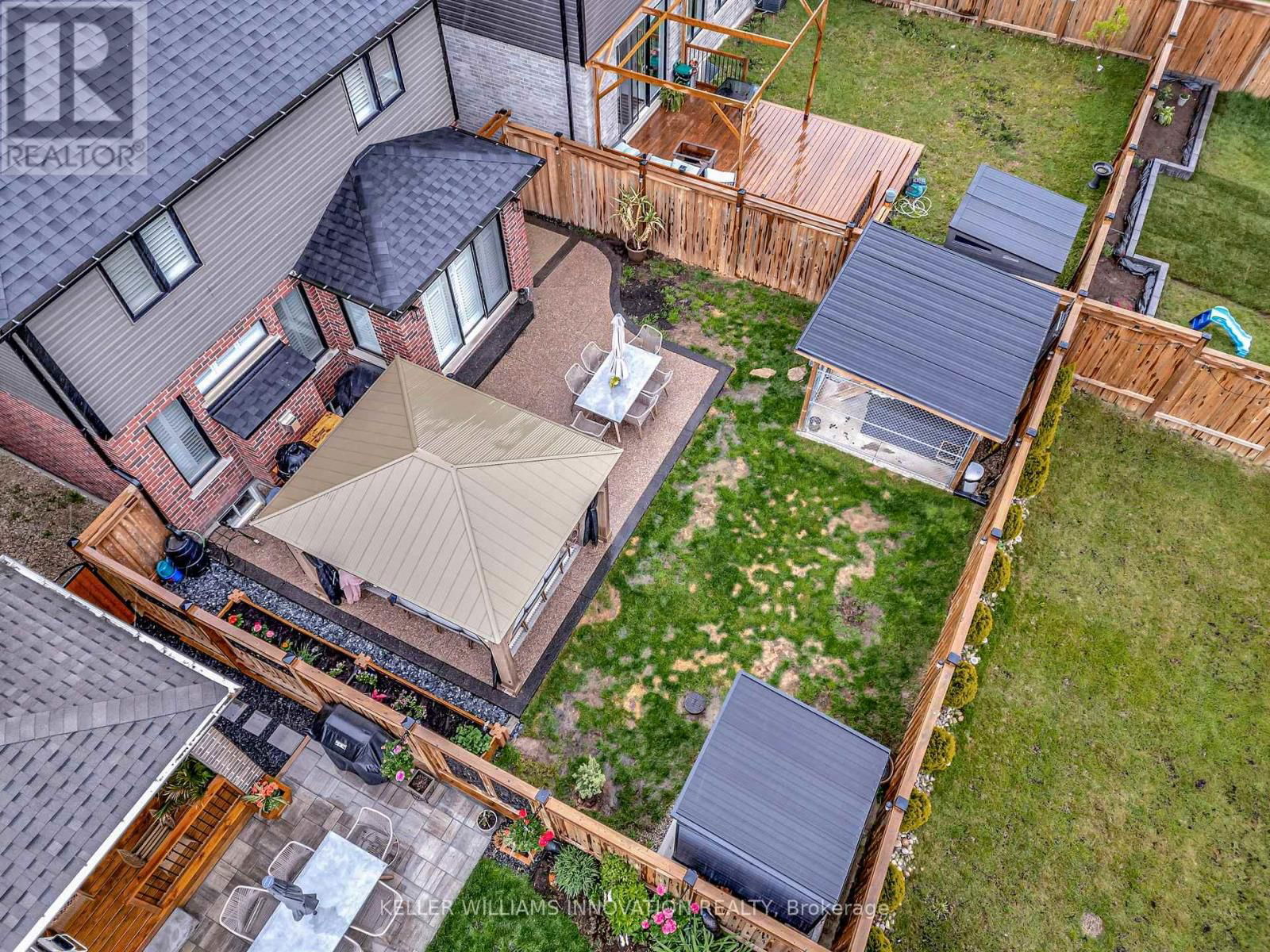 27 QUEENSGATE CRESCENT Image 36