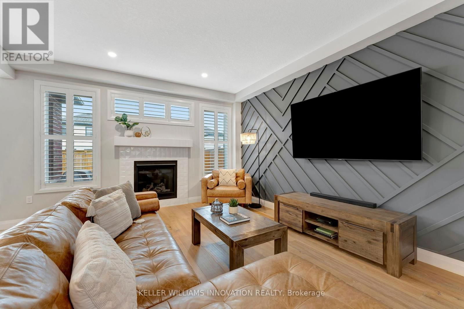 27 QUEENSGATE CRESCENT Image 5