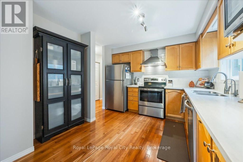 10 O'CONNOR LANE Image 14