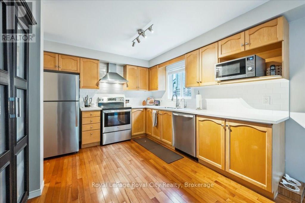 10 O'CONNOR LANE Image 15
