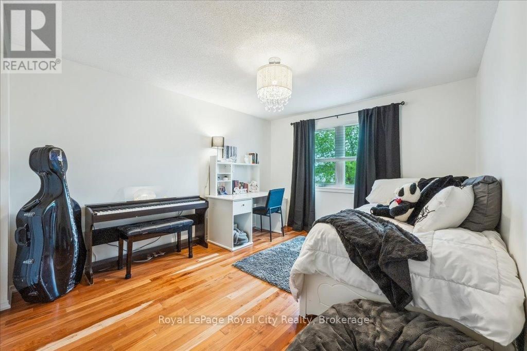 10 O'CONNOR LANE Image 25