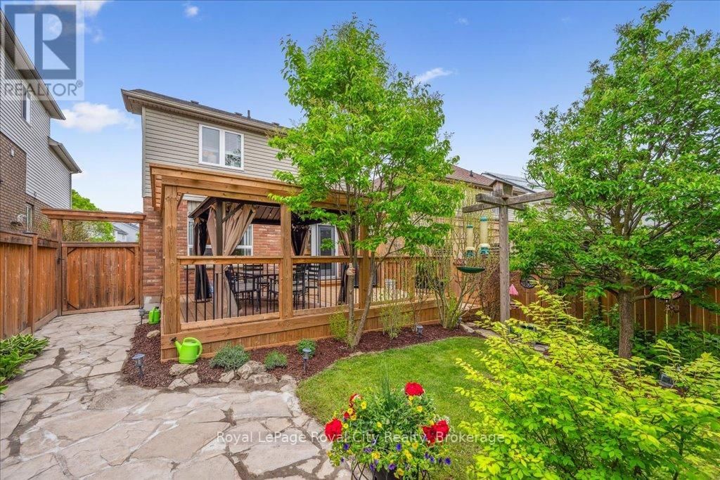 10 O'CONNOR LANE Image 32
