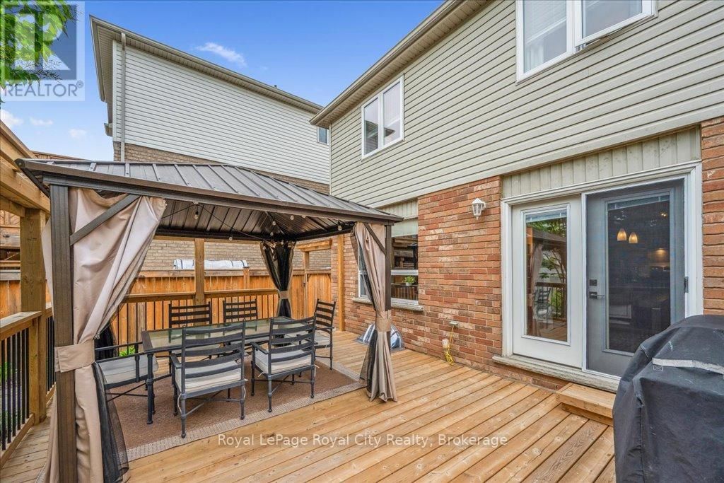 10 O'CONNOR LANE Image 33