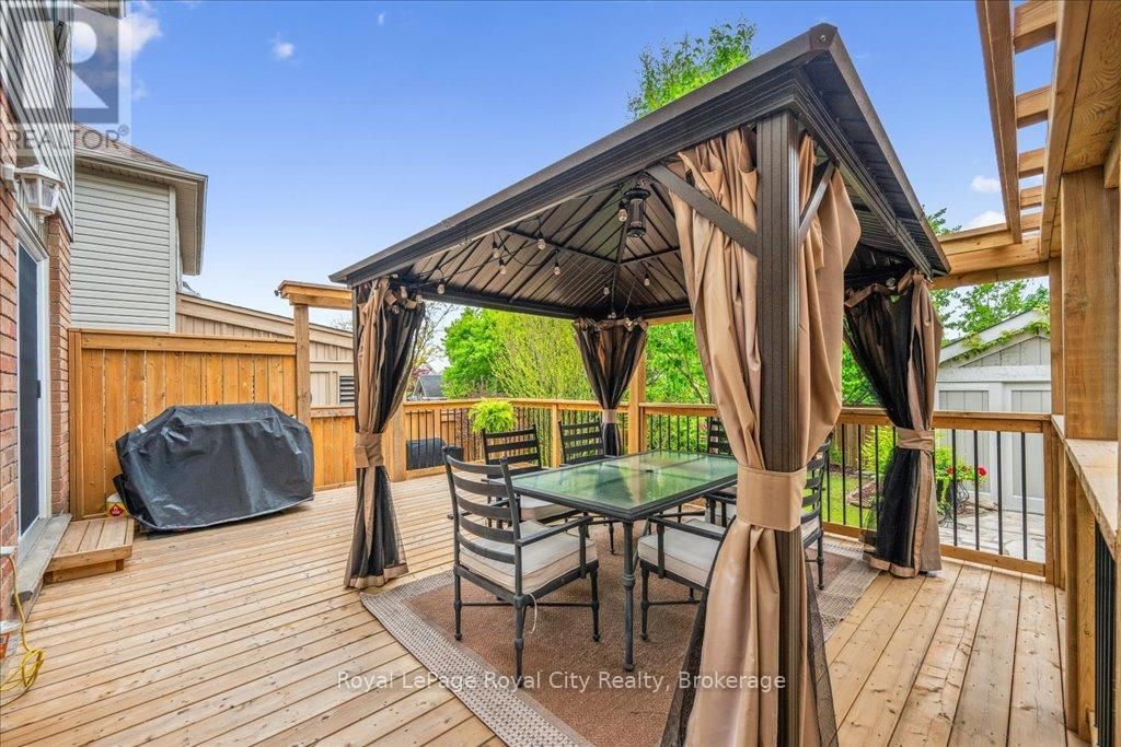 10 O'CONNOR LANE Image 35