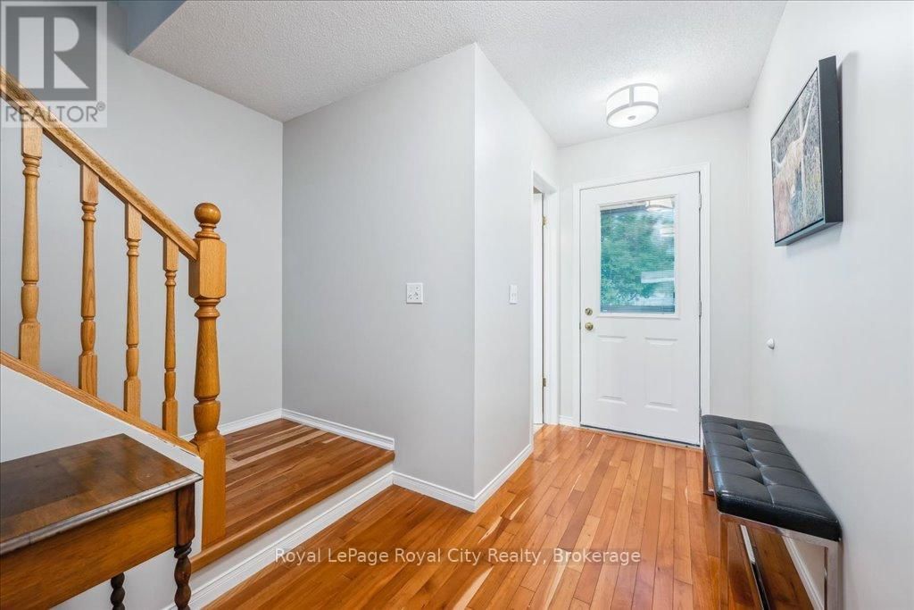10 O'CONNOR LANE Image 5