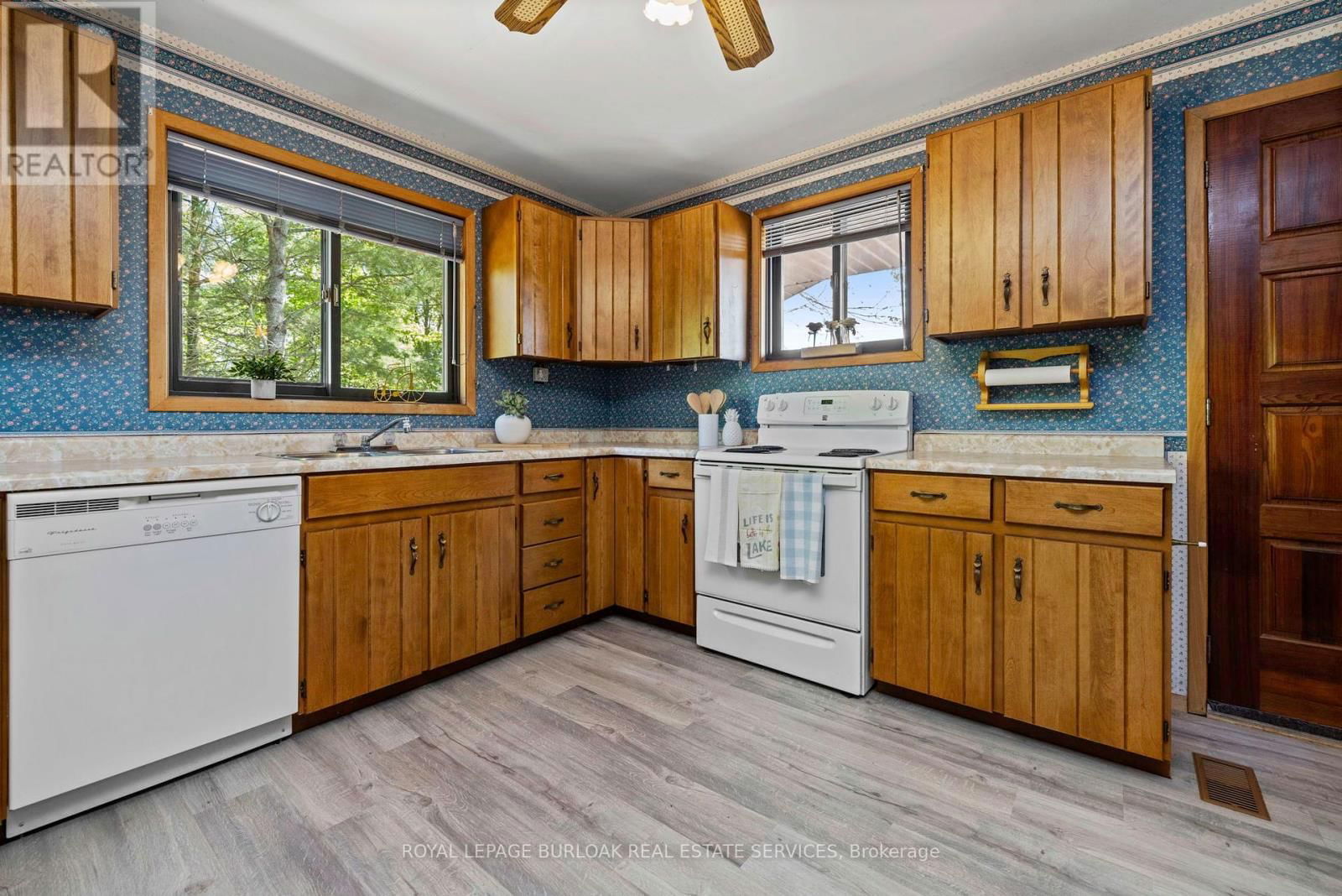 37 DOCKSIDE DRIVE Image 6