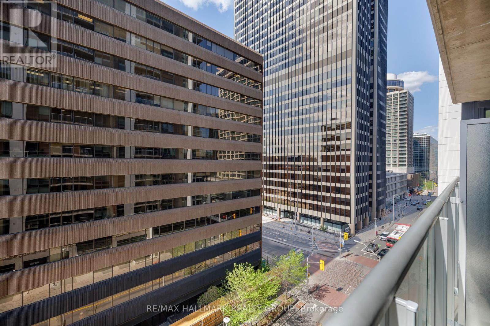 702 - 340 QUEEN STREET Image 12