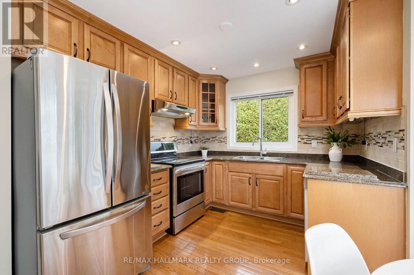 16 FILION CRESCENT Image 11