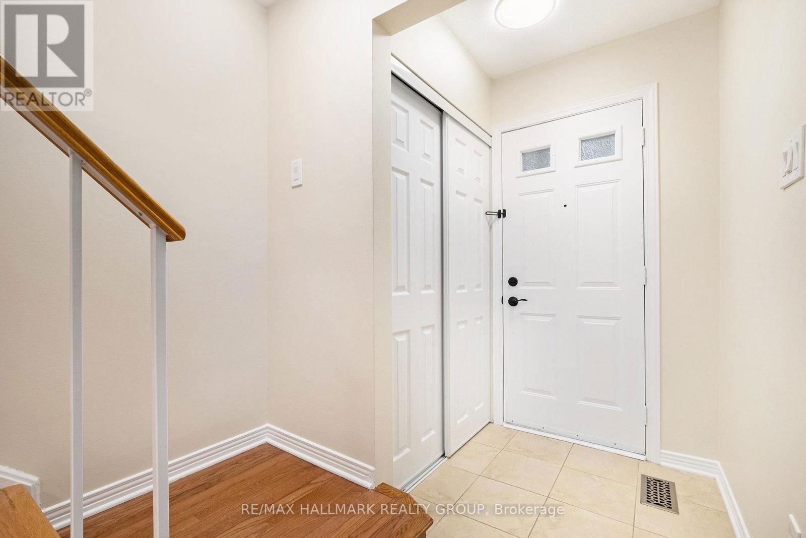 16 FILION CRESCENT Image 4
