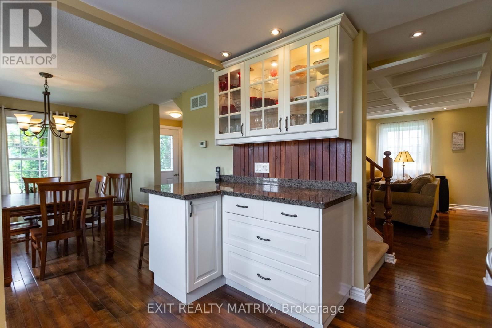 1467 WADE ROAD Image 19