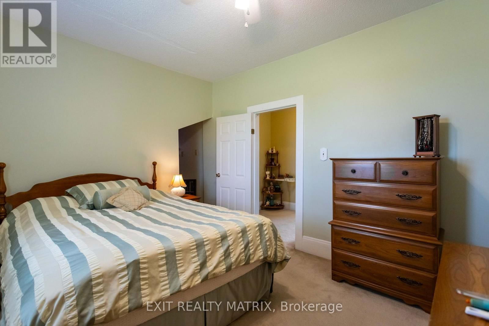 1467 WADE ROAD Image 25