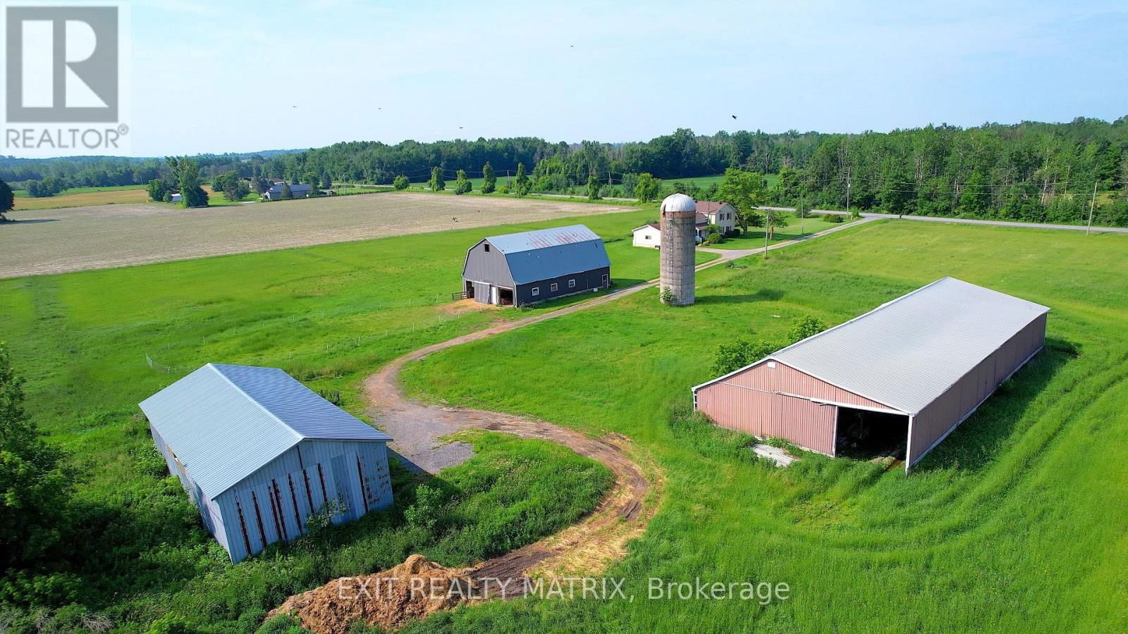1467 WADE ROAD Image 35