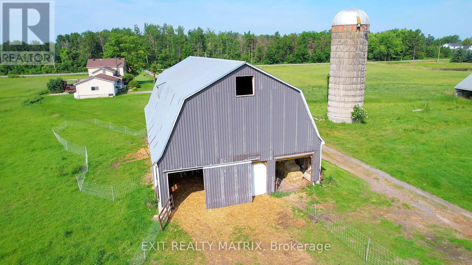 1467 WADE ROAD Image 36