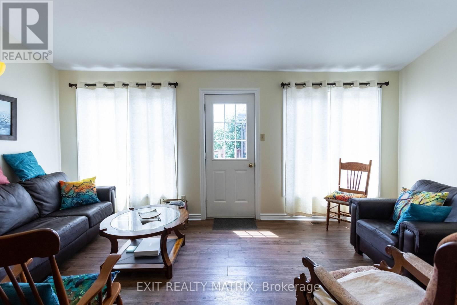 1467 WADE ROAD Image 8