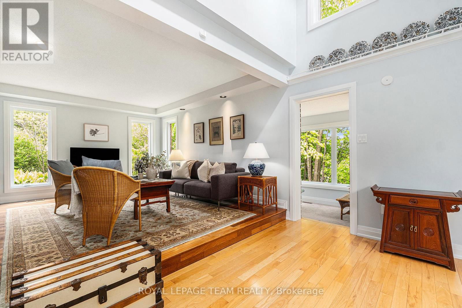 2259 FITZROY STREET Image 7