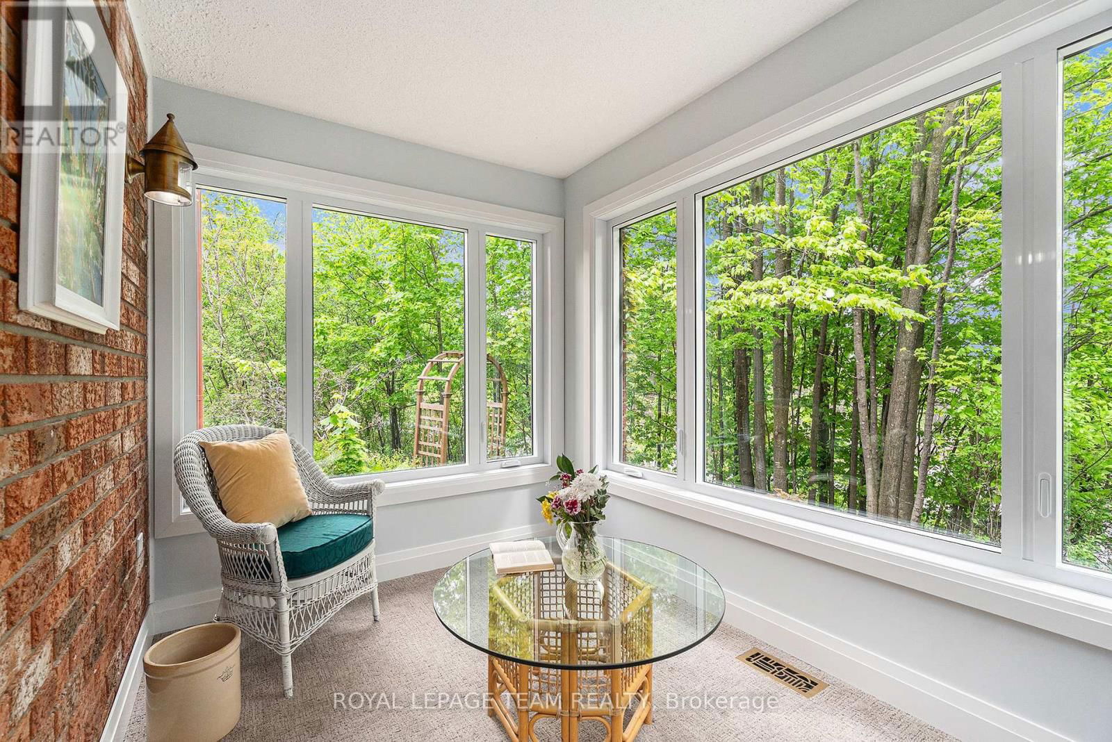 2259 FITZROY STREET Image 9