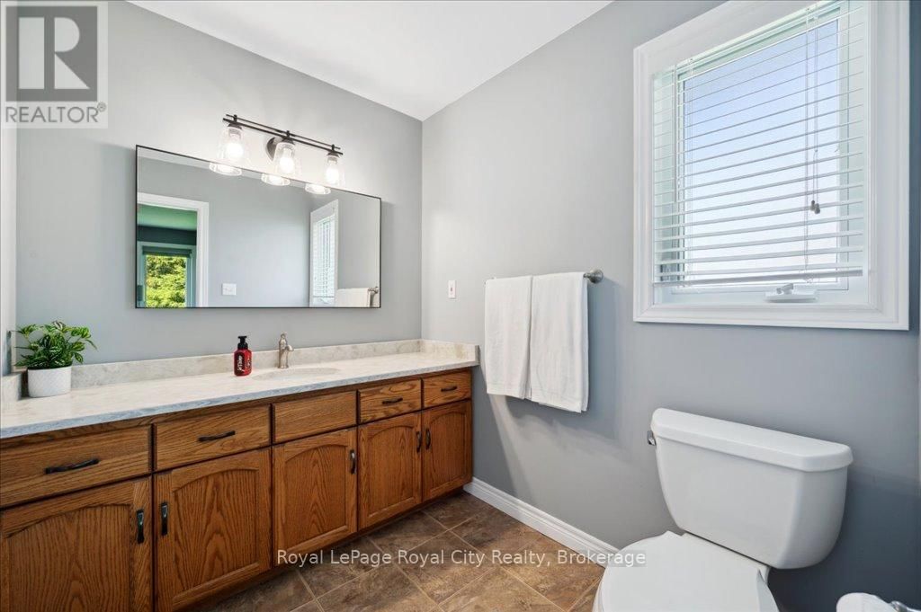 17 ST BONIFACE DRIVE Image 20