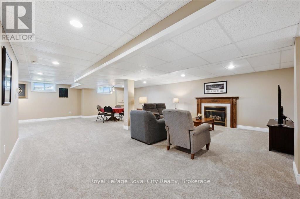 17 ST BONIFACE DRIVE Image 25