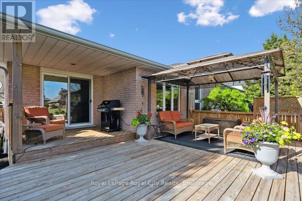 17 ST BONIFACE DRIVE Image 35