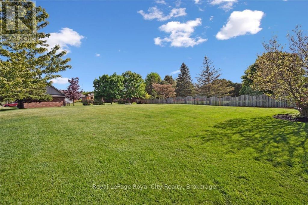 17 ST BONIFACE DRIVE Image 40