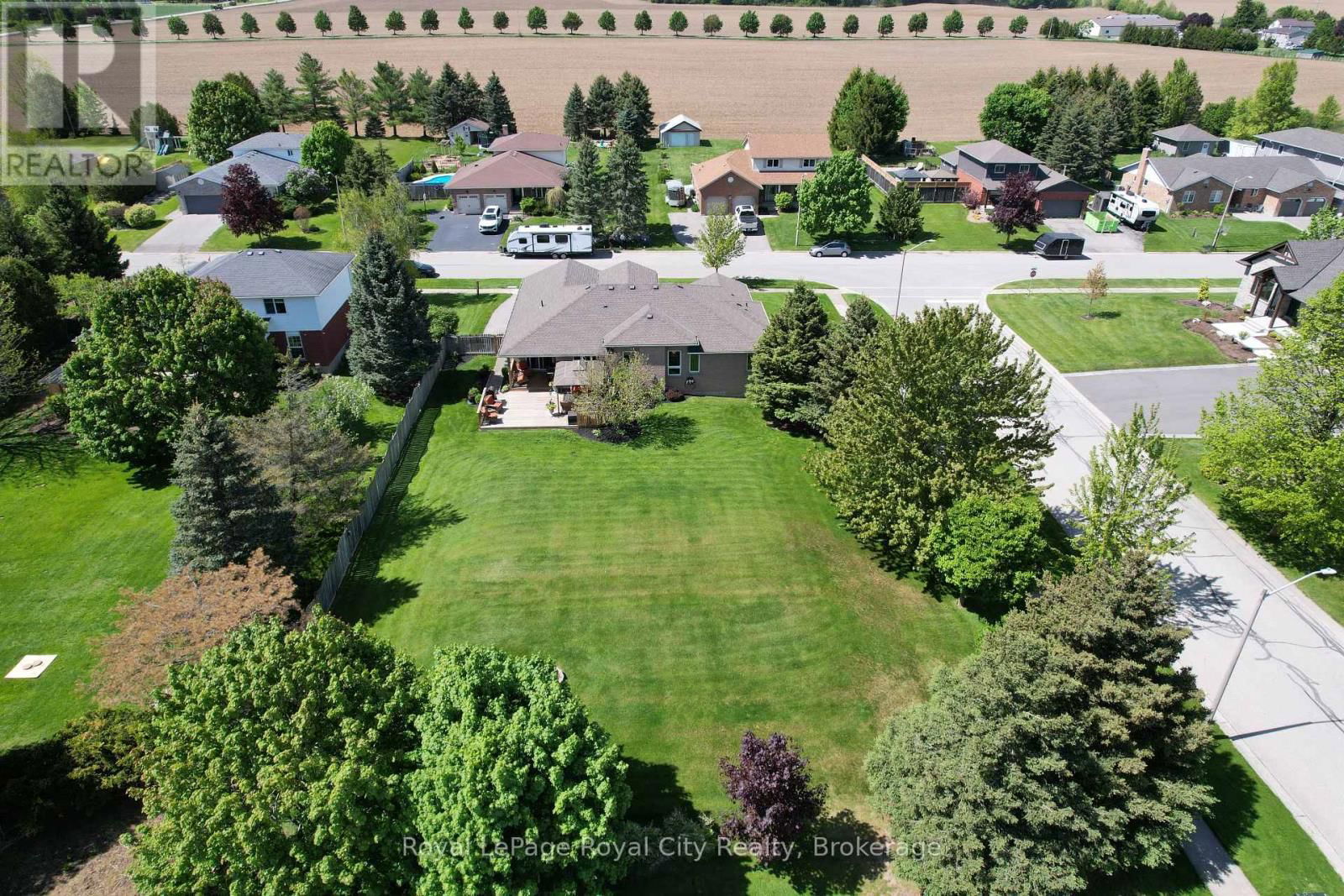 17 ST BONIFACE DRIVE Image 42