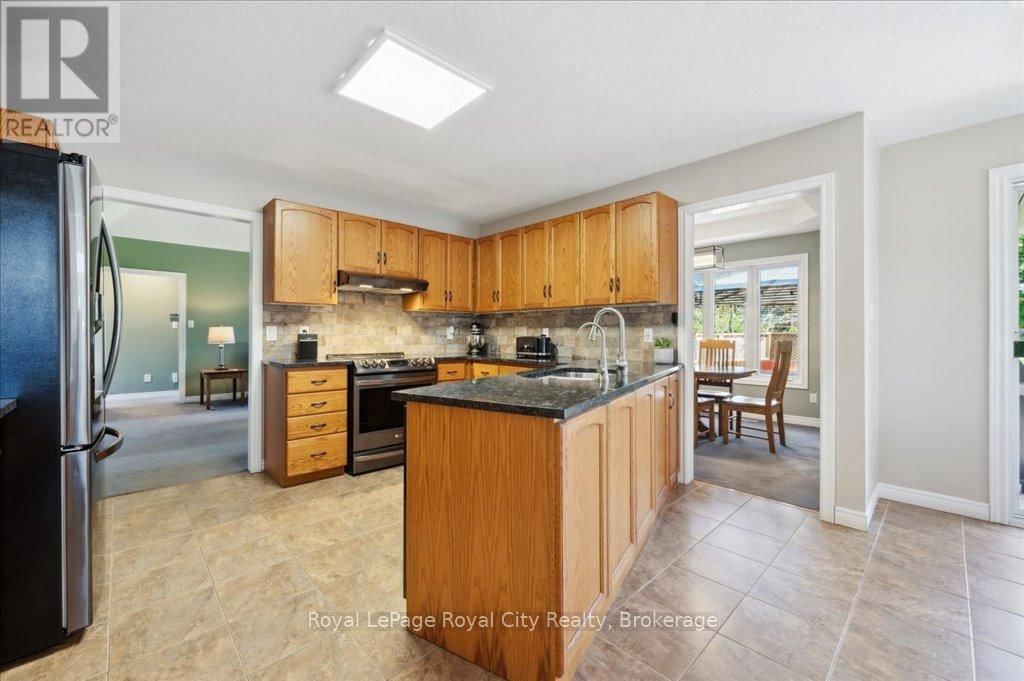 17 ST BONIFACE DRIVE Image 6