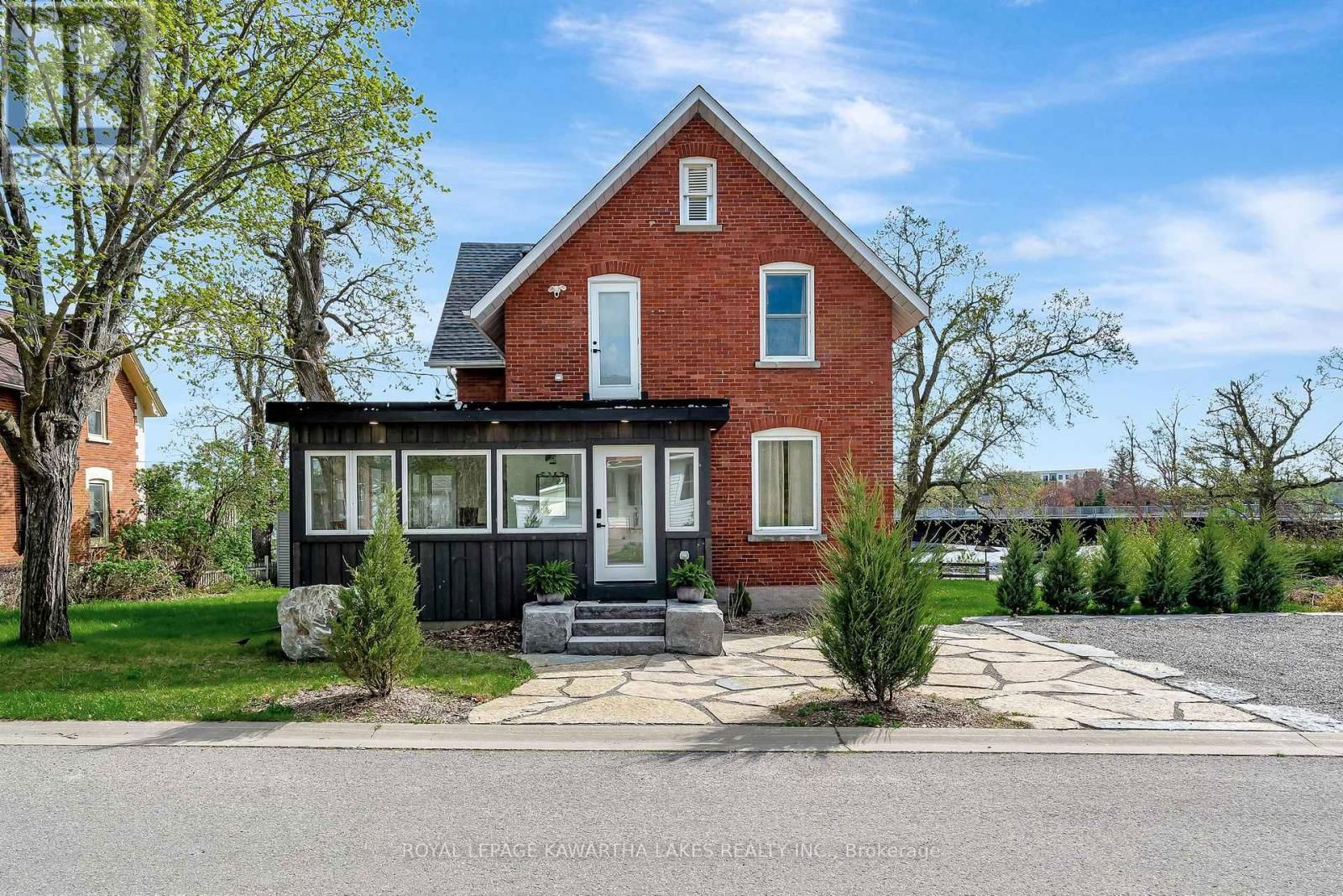 45 OAK STREET Image 1