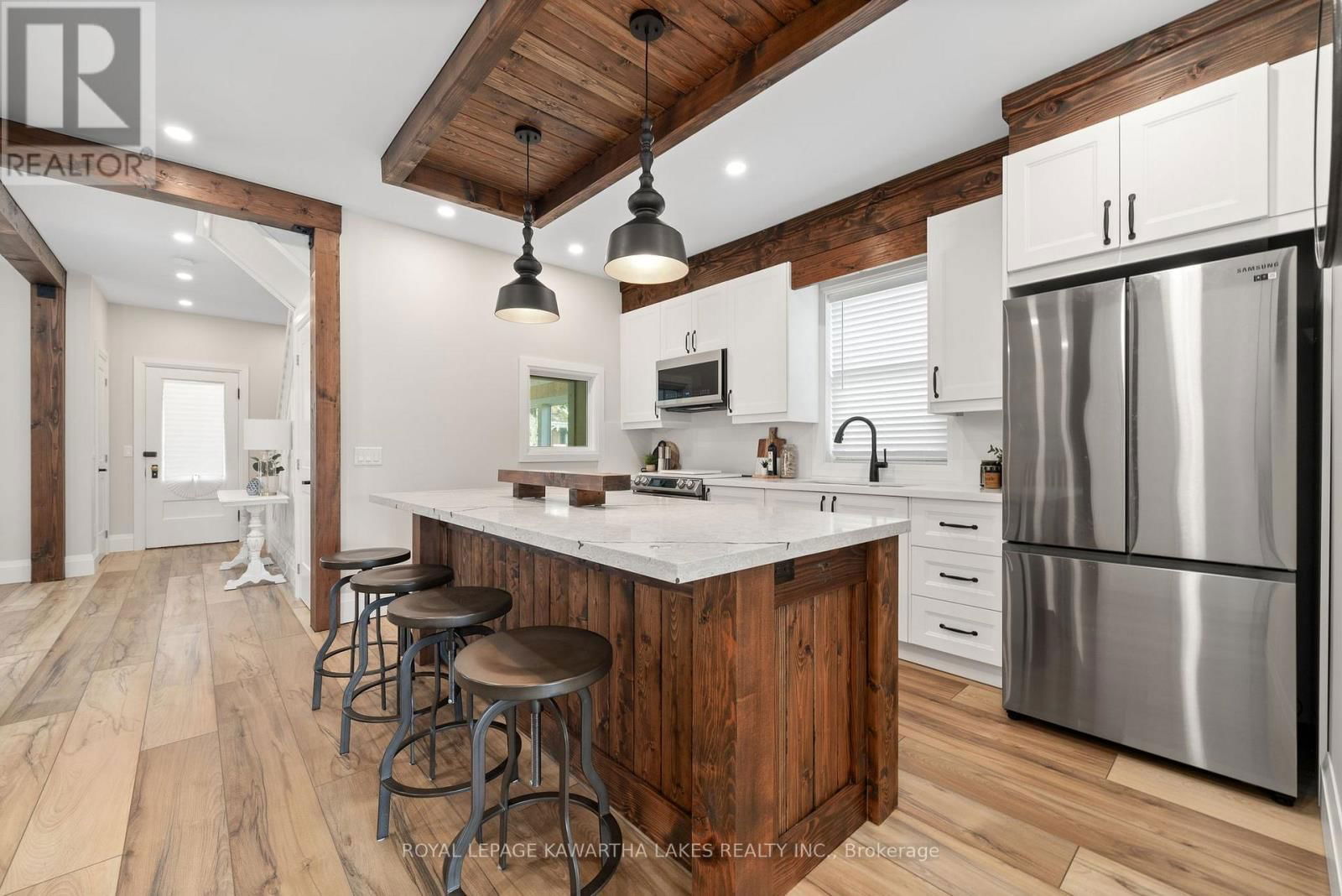 45 OAK STREET Image 13