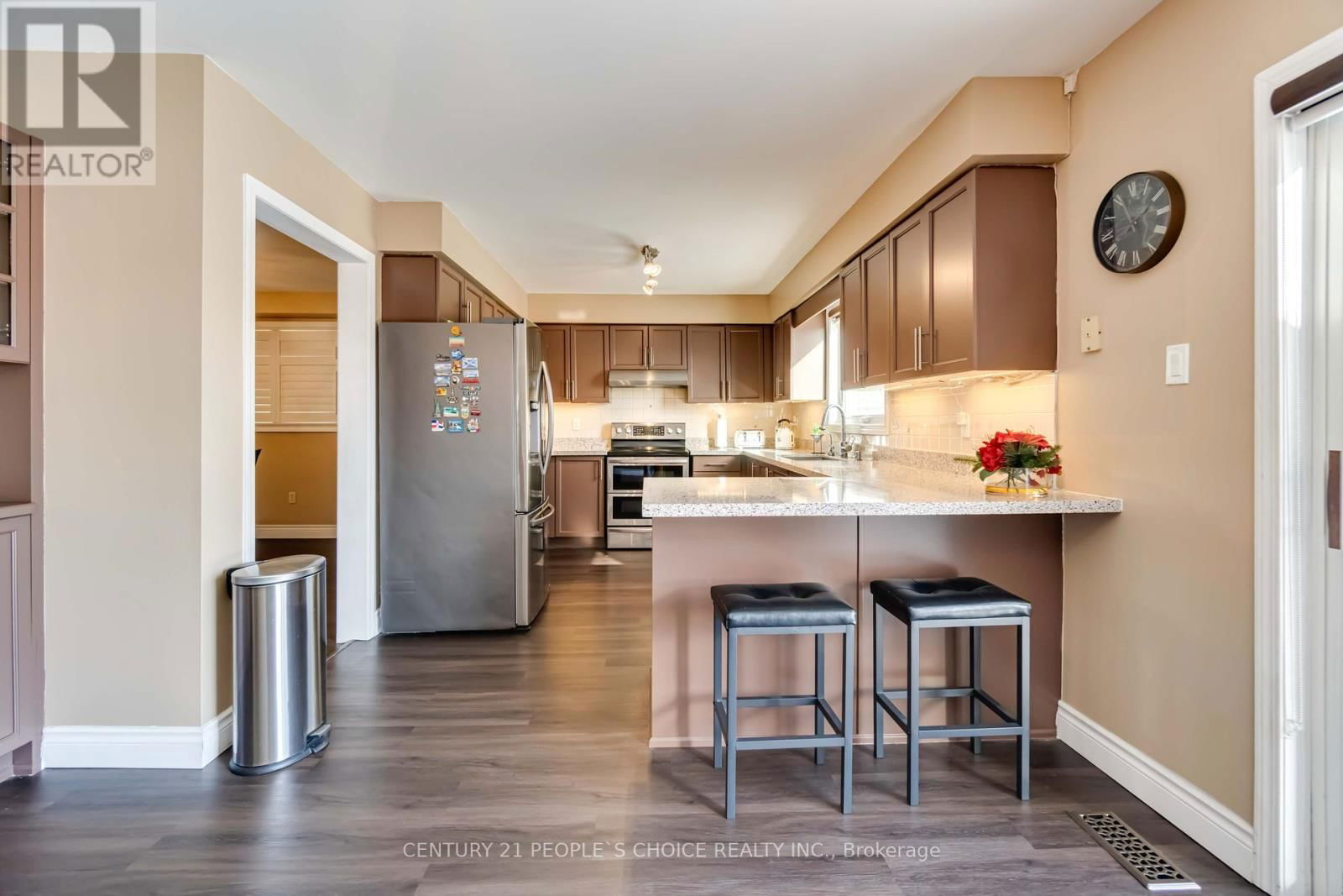 52 CANNING CRESCENT Image 10