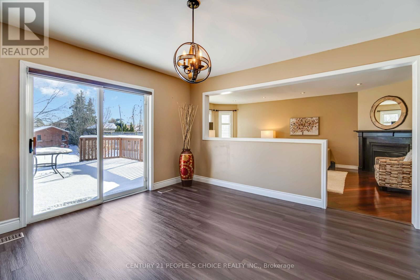 52 CANNING CRESCENT Image 12