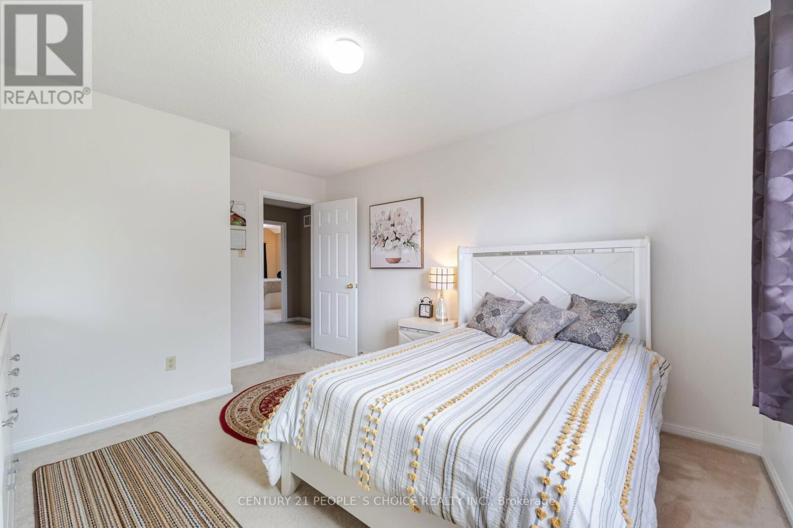 52 CANNING CRESCENT Image 25