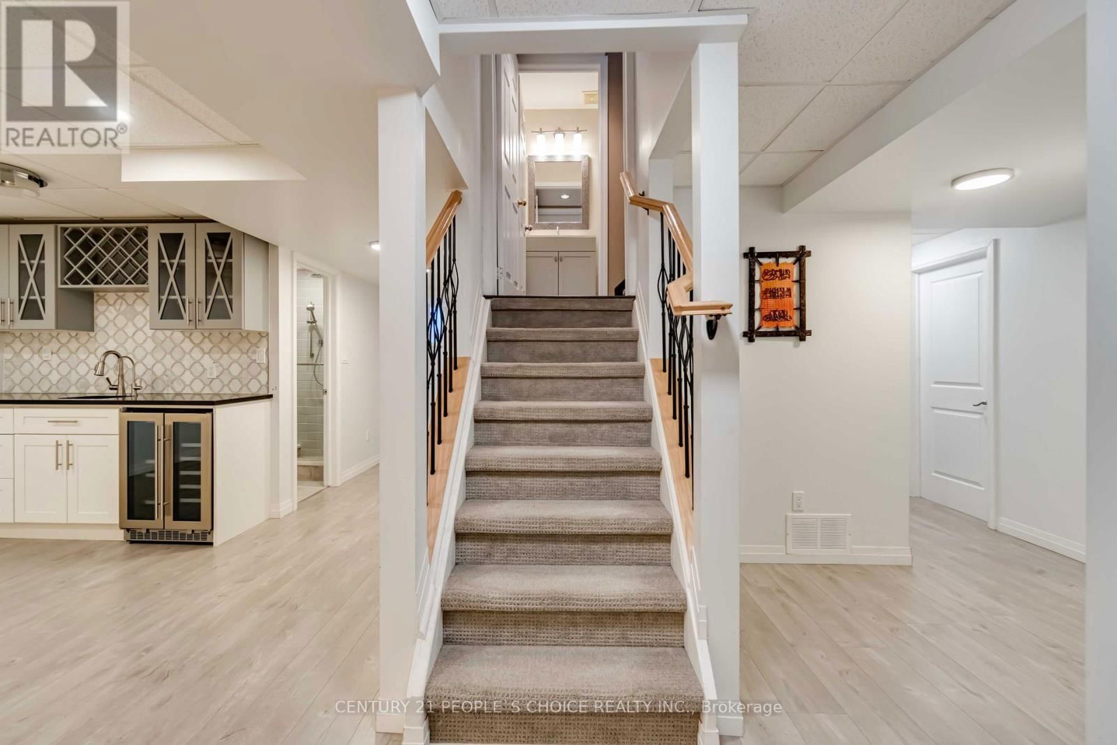 52 CANNING CRESCENT Image 28