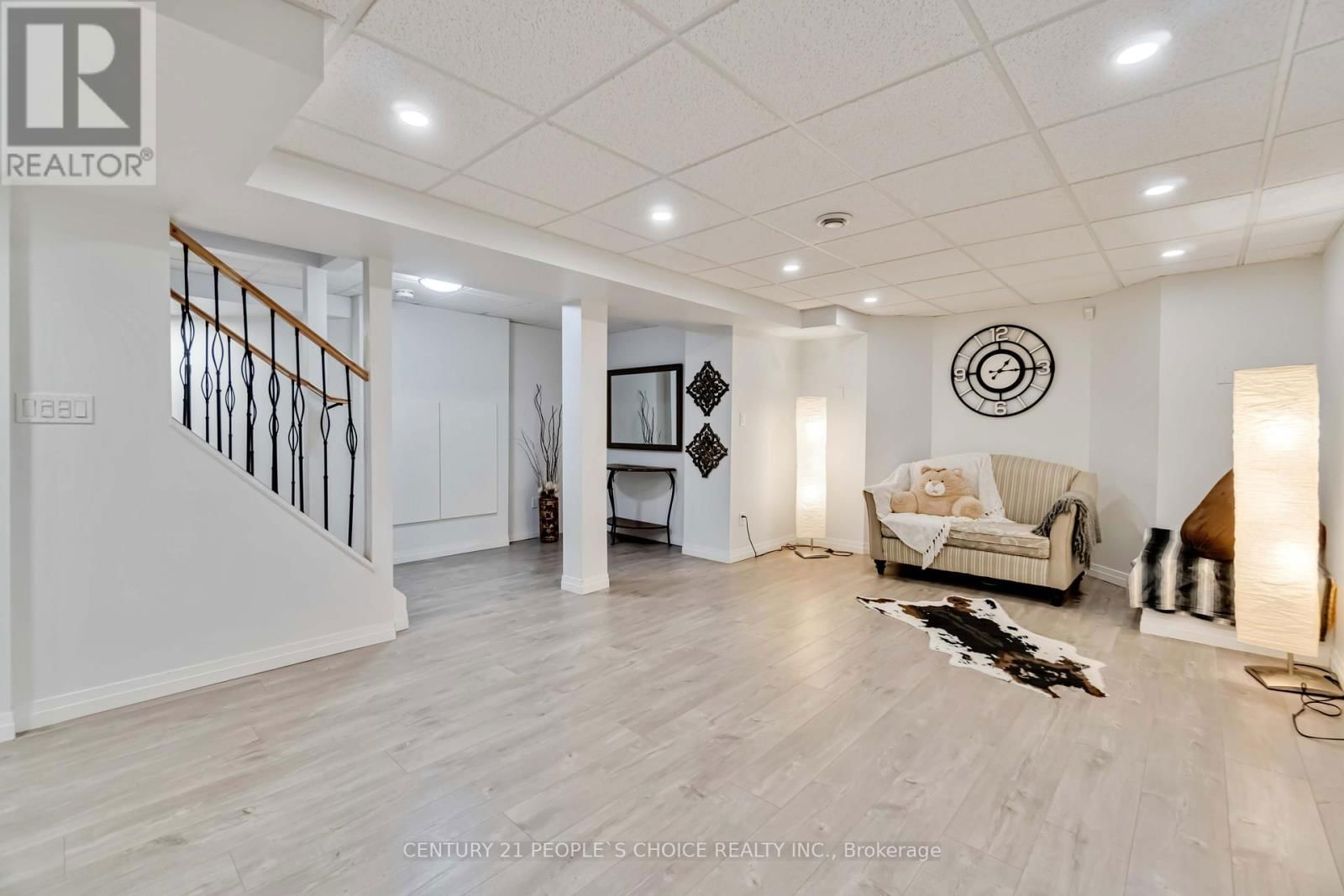 52 CANNING CRESCENT Image 29