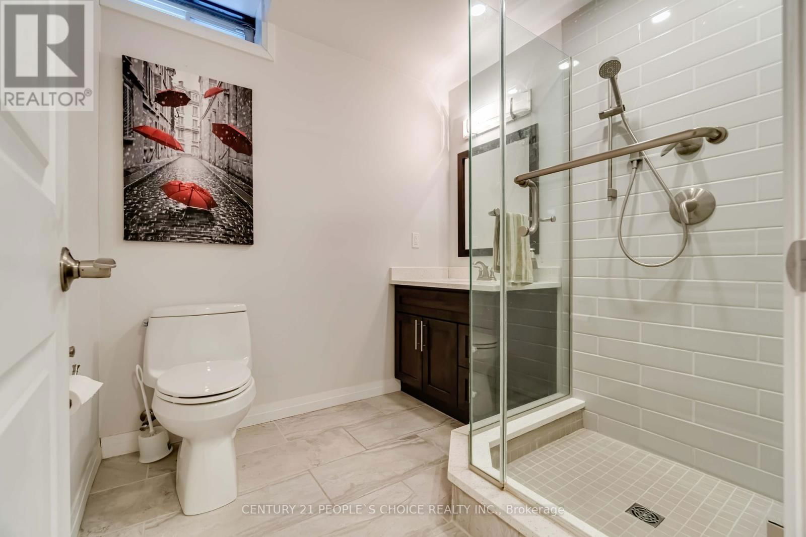 52 CANNING CRESCENT Image 34