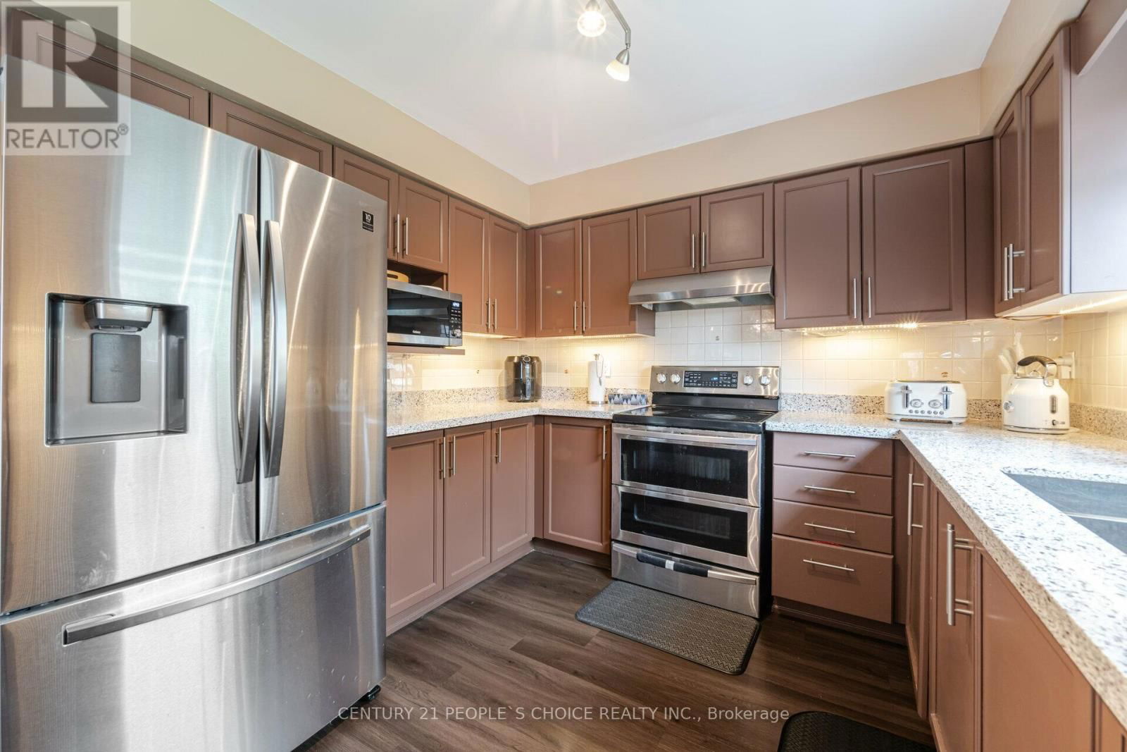 52 CANNING CRESCENT Image 9