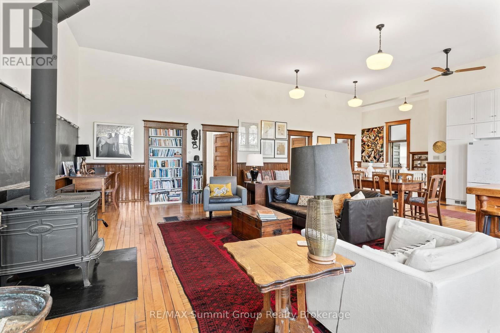 136630 GREY ROAD 12 Image 11