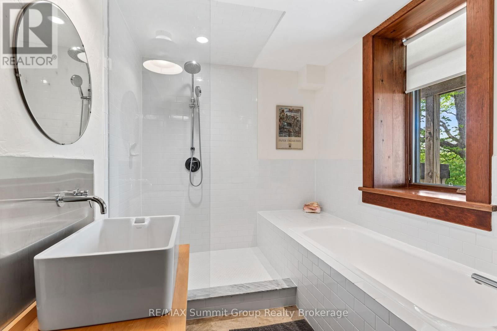 136630 GREY ROAD 12 Image 31